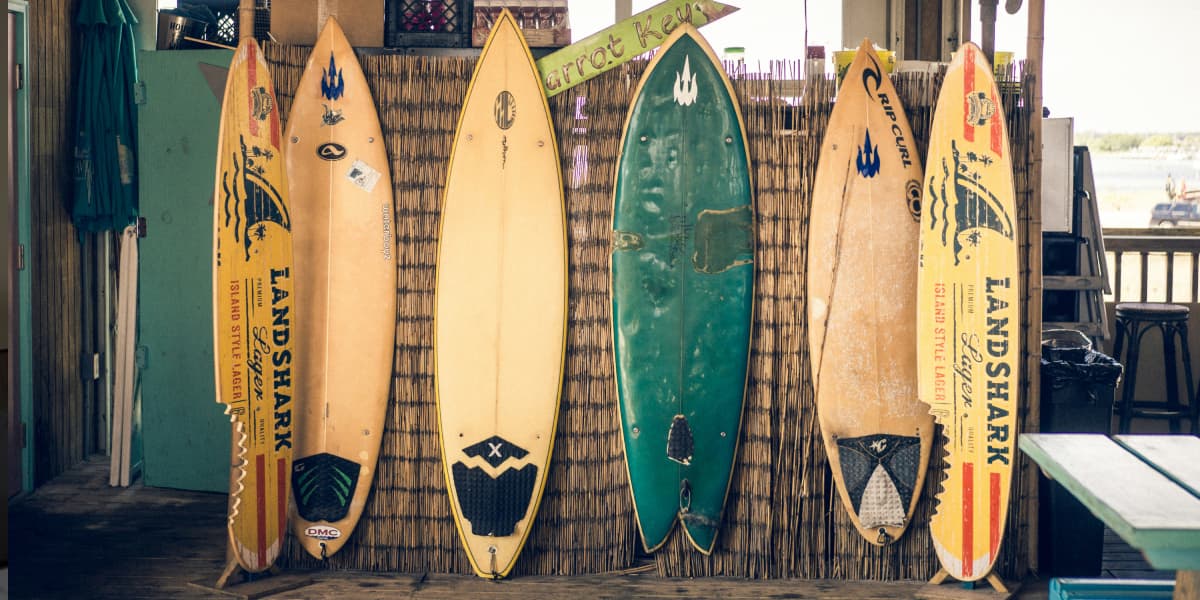 Best surf schools and surf camps in Canggu Bali for beginners